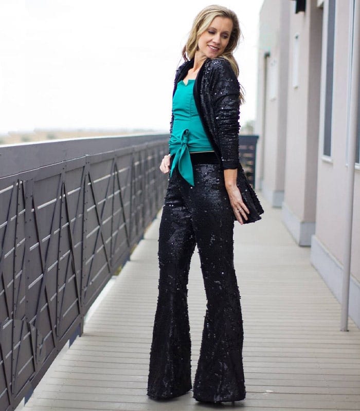 How to dress for a Christmas party: 11 outfit ideas!